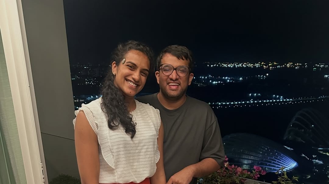 PV Sindhu's husband becomes an accidental coach. She has plenty to Sai about it