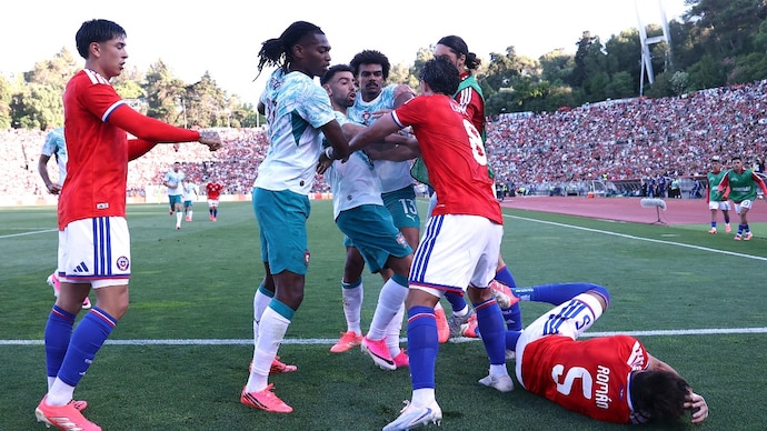 Leao remains suspended for upcoming warm-up match against Nigeria. (Reuters Photo) Rafael Leao, Ivan Roman, Chile vs Portugal