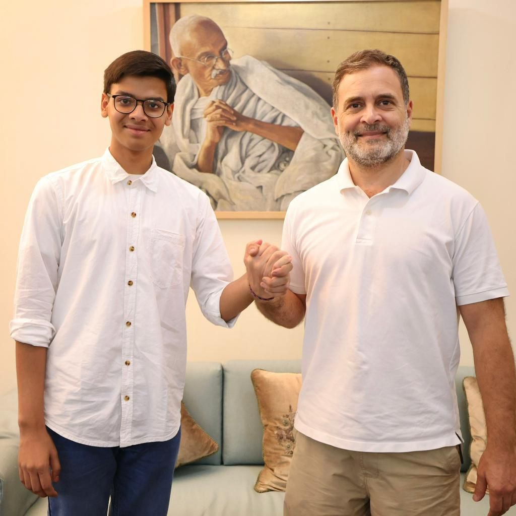 Rahul Gandhi meets Sarthak Sidhant who flagged alleged irregularities in CBSE's OSM