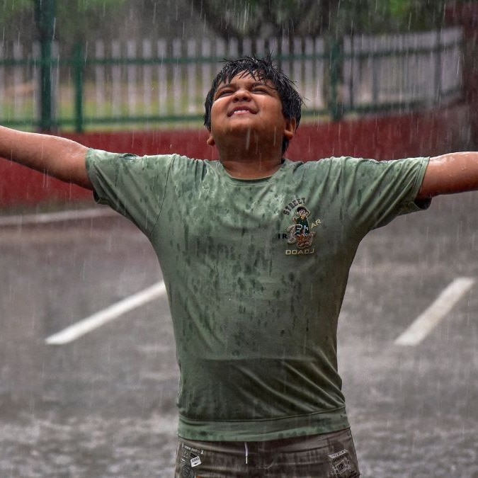 Monsoon rain to drench South India, heatwave to grip North on Sunday