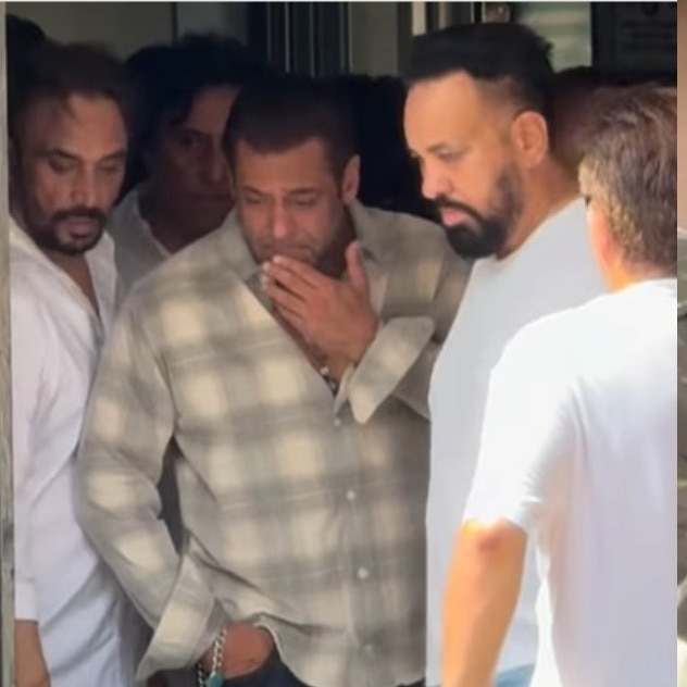 Teary-eyed Salman Khan pays last respects to friend Kumud Rane; Helen, Sohail join