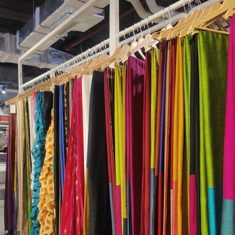 In the age of 30-minute clothes delivery, why I still like to shop in person