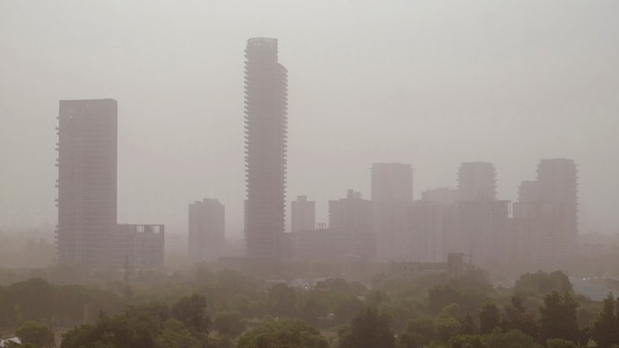 Severe dust storm hits multiple parts of Delhi-NCR, red alert issued