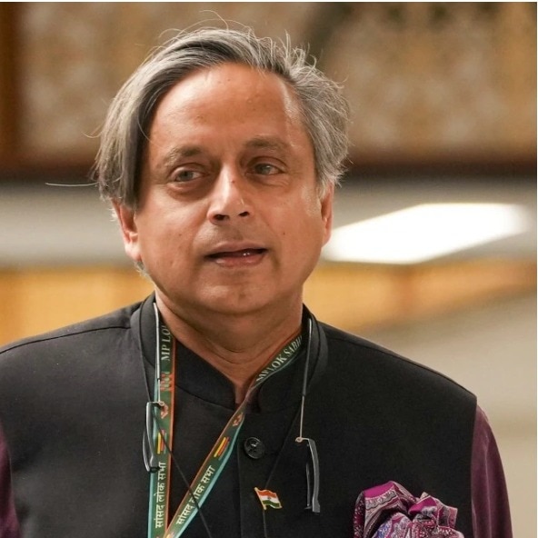 Bengaluru product manager slices idli like pizza, gets schooled by Shashi Tharoor