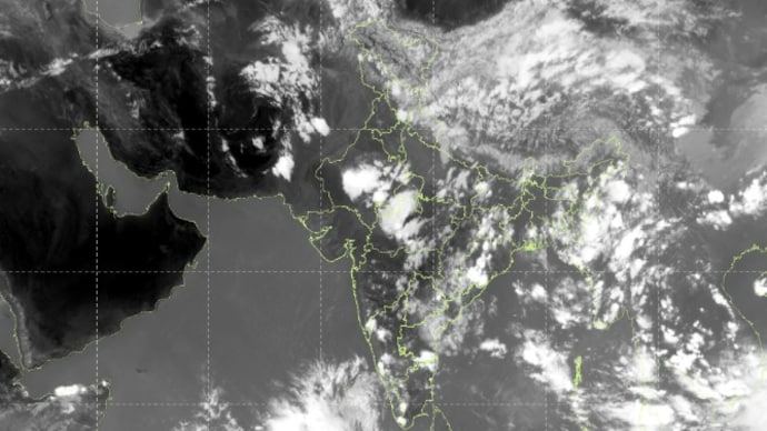 Storms, heat, monsoon on the move: June to continue weather trends on Tuesday