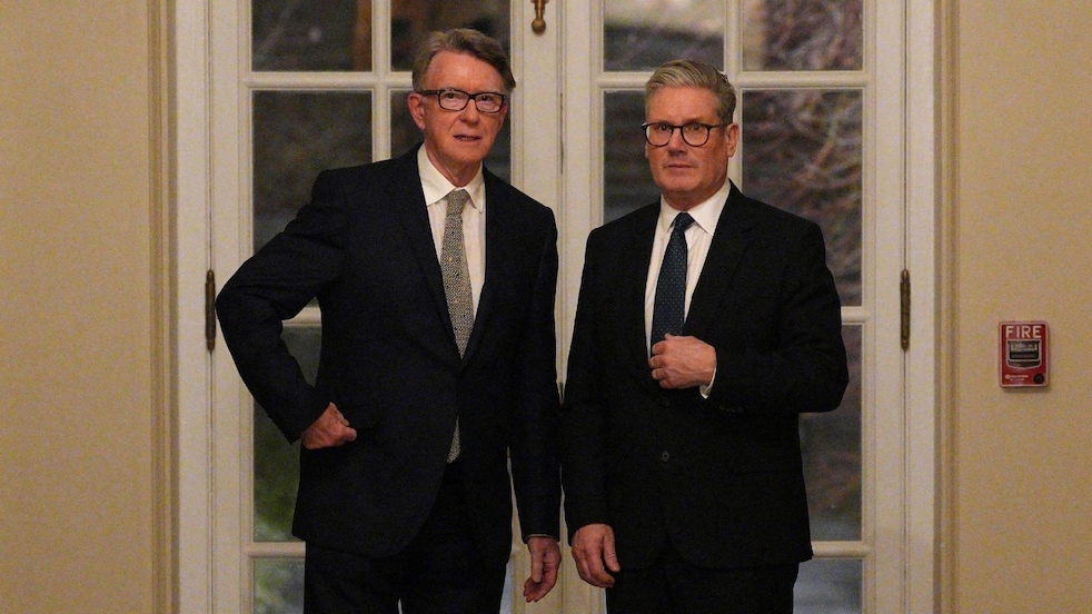 Keir Starmer talks with Peter Mandelson