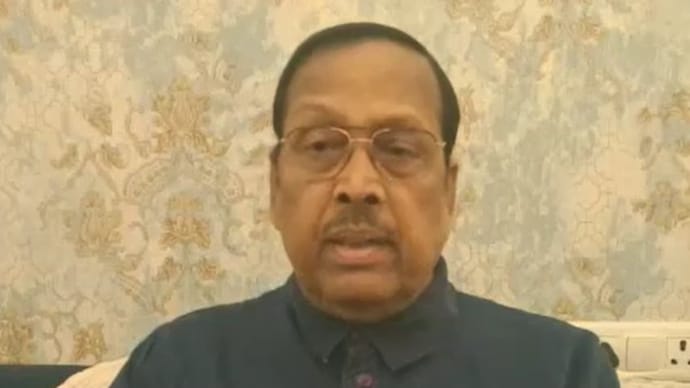 TMC Rajya Sabha MP Sukhendu Sekhar Ray speaks to Aaj Tak on the party's internal crisis.