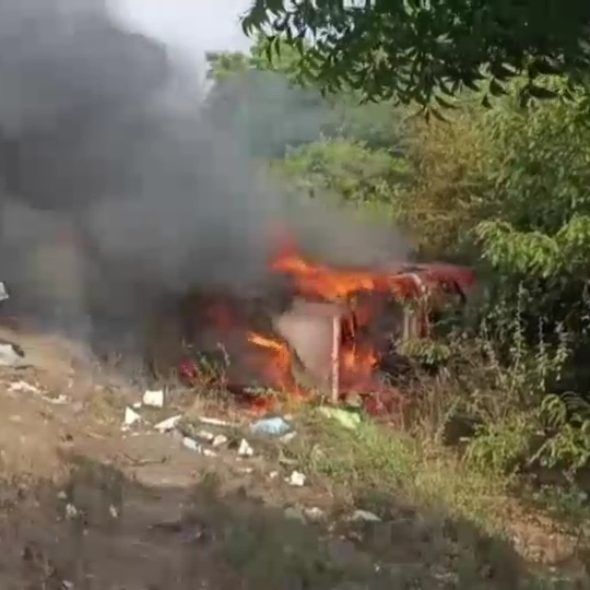 6 killed after two buses hit each other, topples in Surat, one of them catches fire