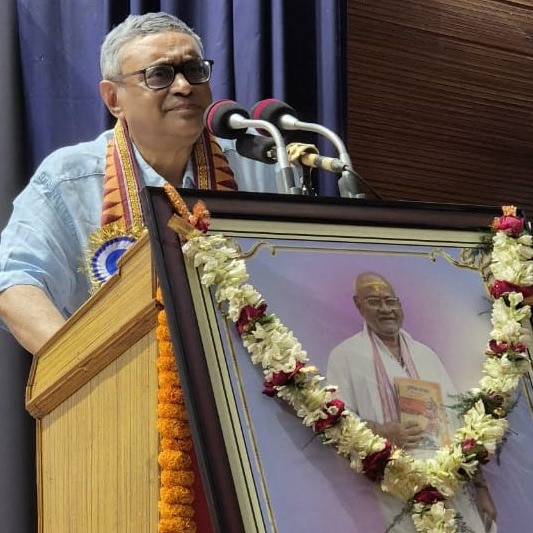 Beware of false friends: BJP's Swapan Dasgupta warns party against TMC defectors