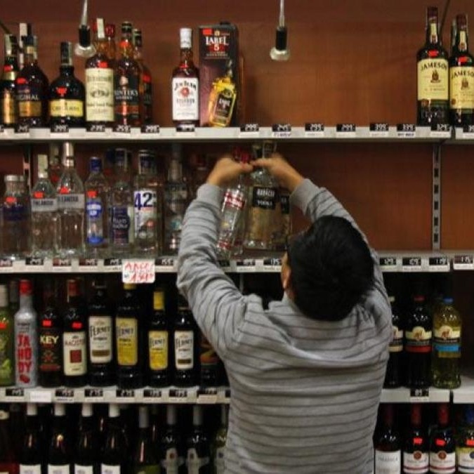 Tamil Nadu orders strict no-liquor sales to people below 21