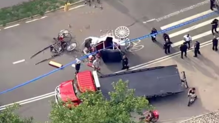 18-year-old dies after being thrown from horse-drawn carriage in Central Park