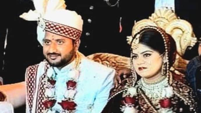 The deceased, Priya Mishra, was married on February 14, 2025, in Jhansi’s Samthar to Bharat Vyas, reportedly associated with the Congress student organisation. The deceased, Priya Mishra, was married on February 14, 2025, in Jhansi’s Samthar to Bharat Vyas, reportedly associated with the Congress student organisation.