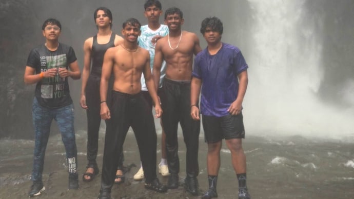 The group from Sankhalim had travelled to the Vajra Sakla waterfall near Virdi-Dodamarg on Sunday.