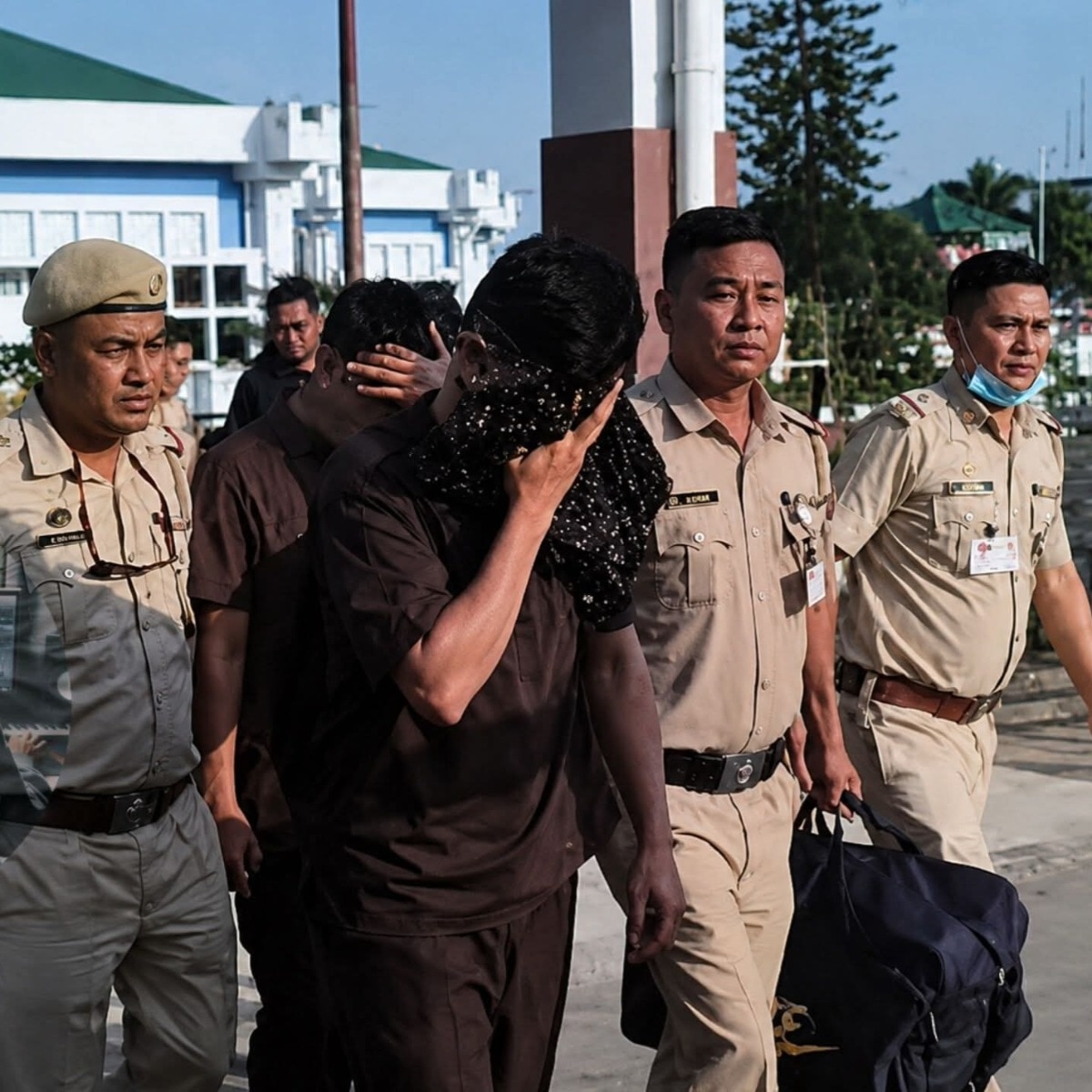 2 alleged drug smugglers arrested with 4 kg brown sugar at Imphal airport