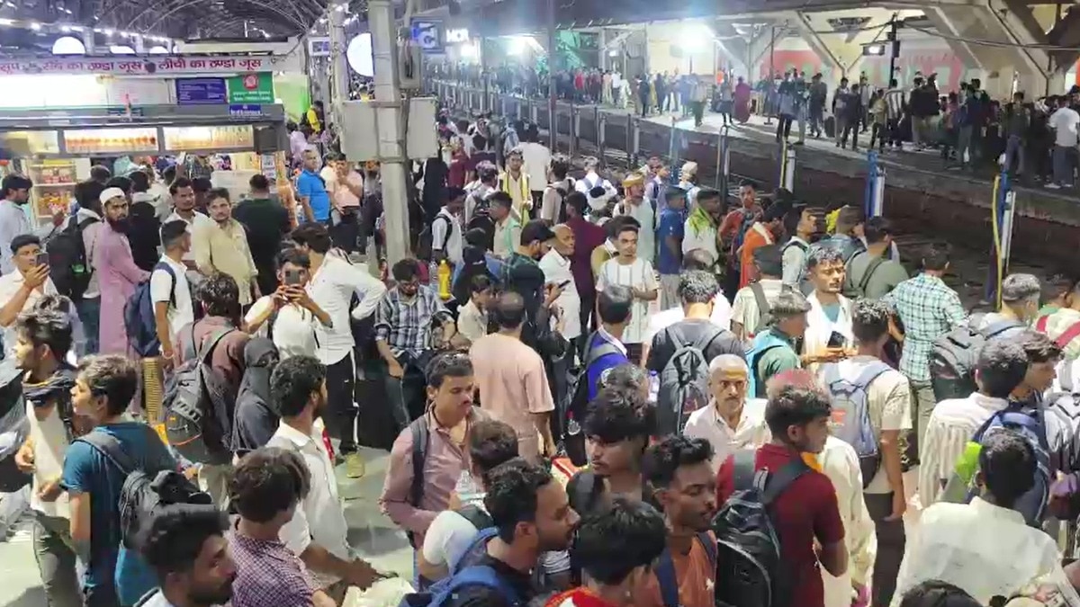 Watch: UP Police exam sparks travel chaos, massive