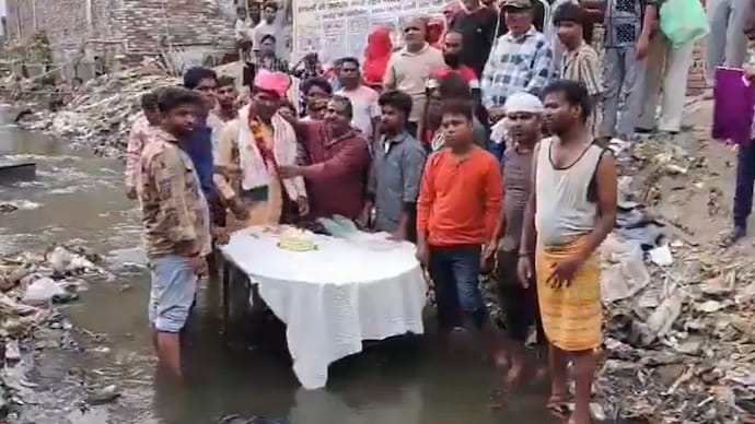 Agra protest