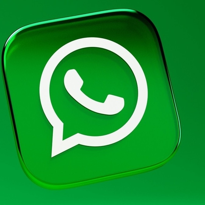WhatsApp wants you to be extra careful before chatting with unknown numbers