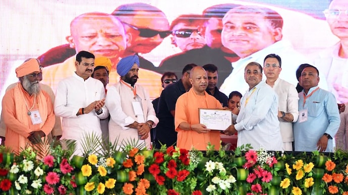 Yogi unveils 129 projects worth over Rs 934 crore in UP