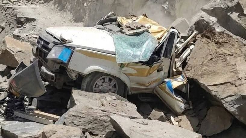 13 dead as massive boulder crushes moving Tata Sumo in Himachal's Chamba