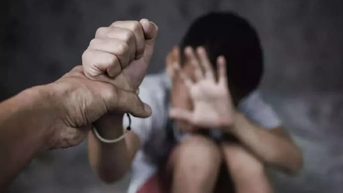 आगरा में पिटाई से घायल हुआ छात्र. (Photo: Representational )
