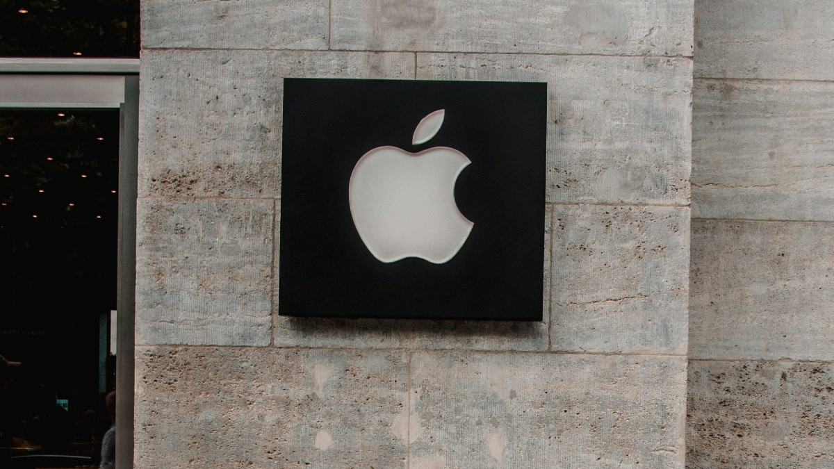 Apple Touches Landmark $5 Trillion Valuation
