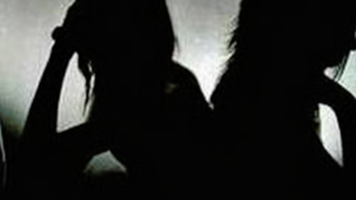 11 arrested for using prostitution ads on app to rob victims 11 arrested for using prostitution ads on app to rob victims