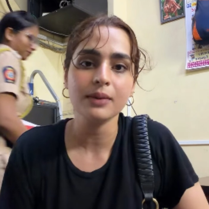 Spine over career: Actor Ayesha Khan to troll warning her against protest support