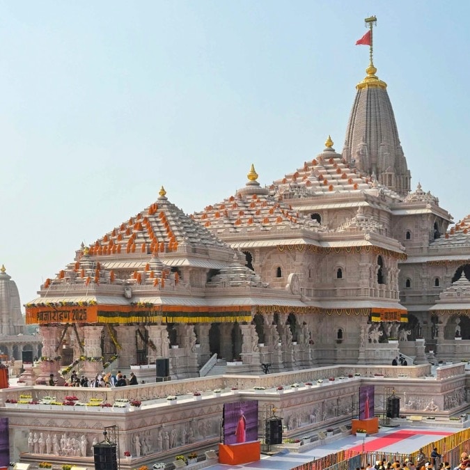 Govt placed its people in Ram Temple Trust to facilitate theft: Avimukteshwaranand