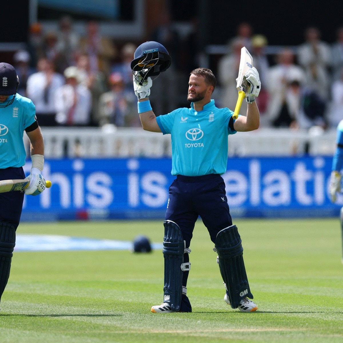 Ben Duckett breaks Viv Richards' 47-year-old Lord's ODI record with 141 vs India
