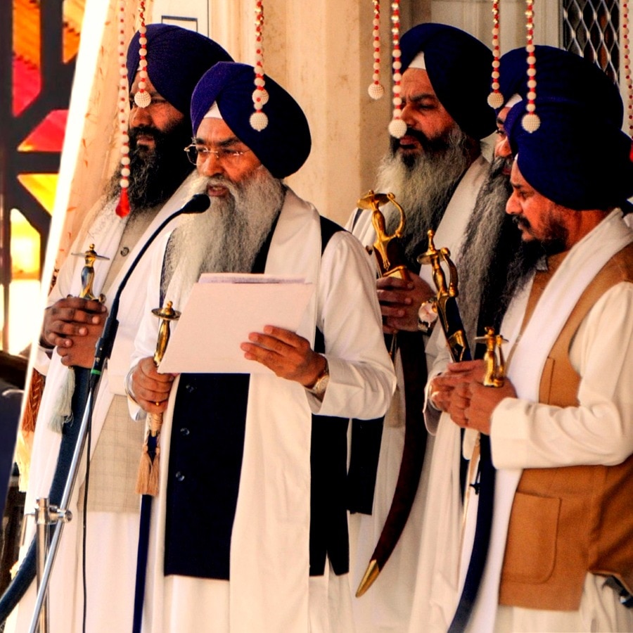 Shut troll centres in 10 days or Nihangs will act, Akal Takht warns Punjab govt