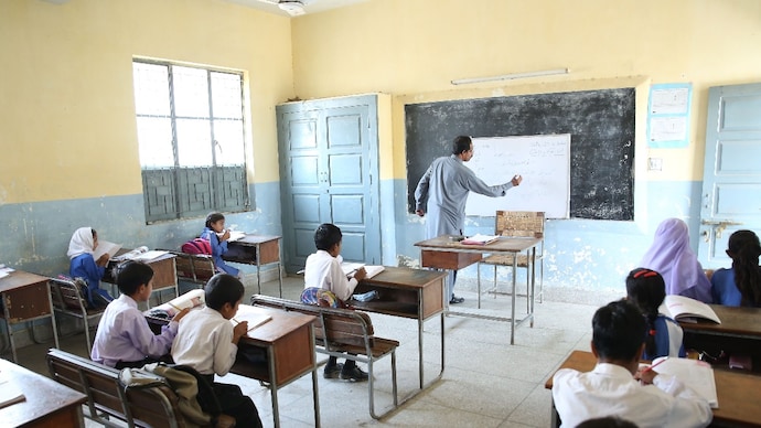 Bihar Education Department to sack 3,035 government teachers over fake degrees, 1,830 FIRs filed