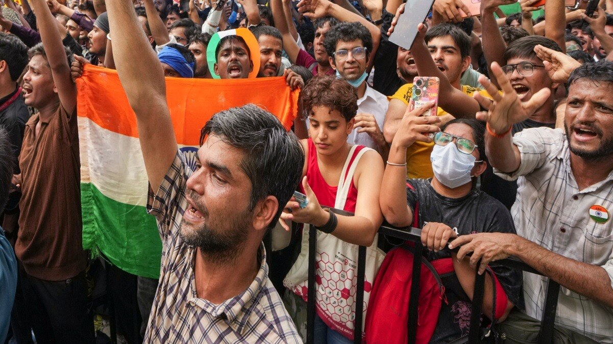 Zero FIR against Ruchika Singh for objectionable remarks on PM Modi during Jantar Mantar protest over NEET paper leak