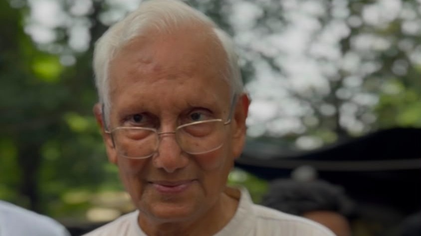 जंतर मंतर पर बुजुर्ग का संघर्ष: 'मैं केवल अपने पोते-पोतियों के लिए नहीं खड़ा हूँ'