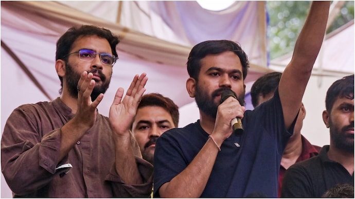 Cockroach Janta Party (CJP) founder Abhijeet Dipke addresses the ongoing protest demanding the resignation of Union Education Minister Dharmendra Pradhan over NEET paper leak issue, at Jantar Mantar