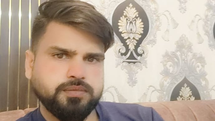 Delhi man dies while connecting water pump to tanker