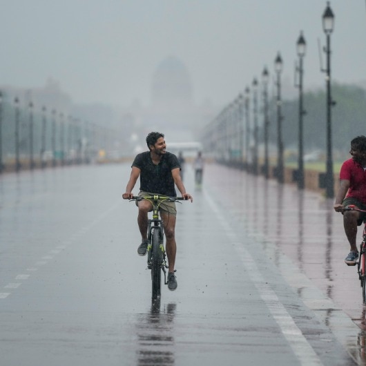 Heatwave to make a comeback on Sunday. Rain in Uttarakhand, Bihar, Assam