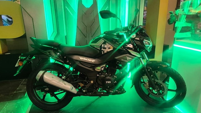 Doctor Doom-inspired TVS Raider