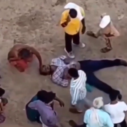 UP man jumps into Yamuna to die, girlfriend walks away after incident