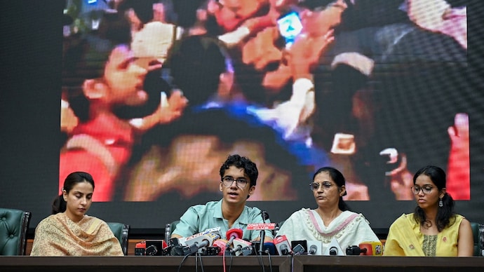 Family members of Delhi Police personnel addressing media.