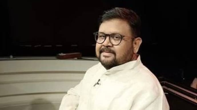 Former AIADMK minister SS Vaigaichelvan joined the ruling TVK.