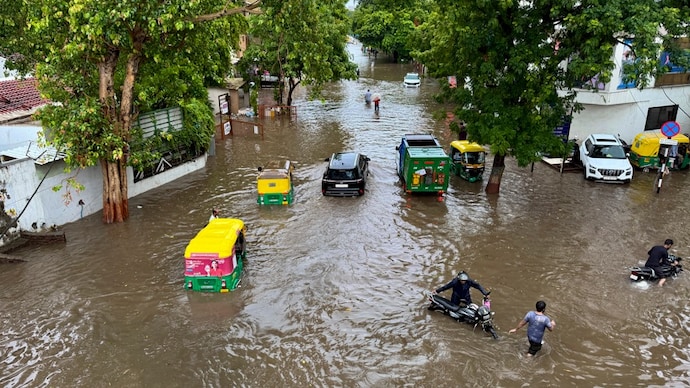 Gujarat on monsoon alert: Cloudburst dumps 177 mm rain in two hours over Ahmedabad