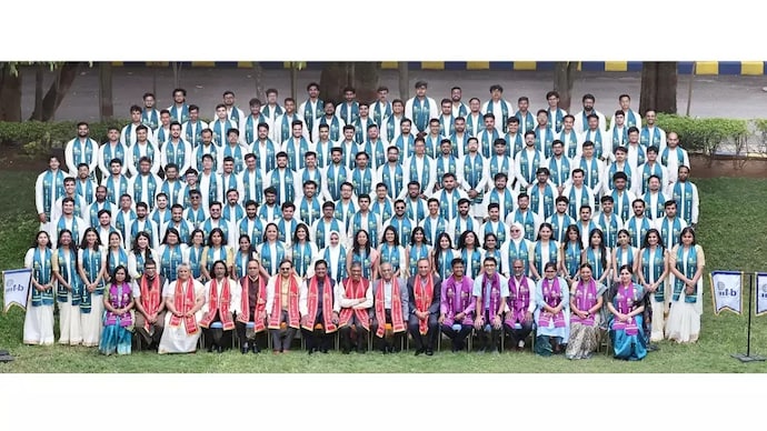 IIIT-B Student Bags Record ₹1.5 Crore Package, Outshining IITs