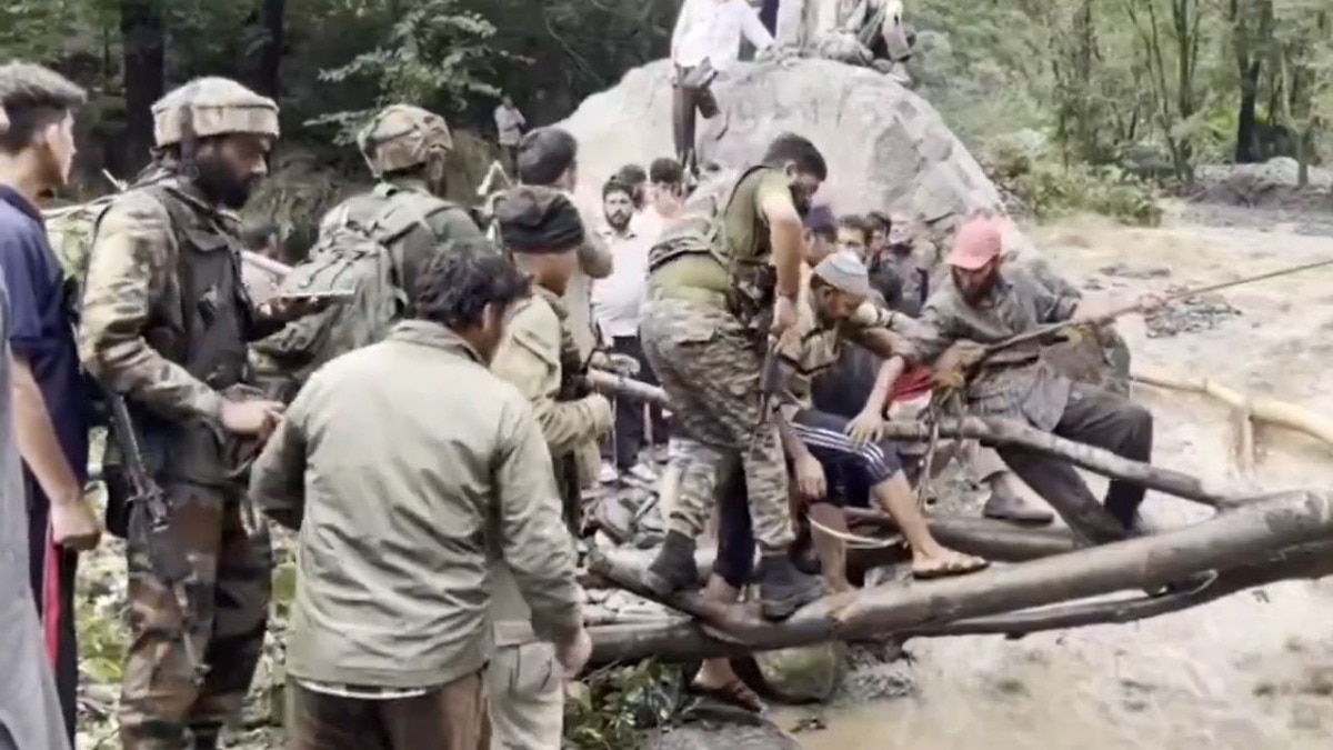 Army repairs washed-out bridge, reaches cut-off village with medical aid in Poonch