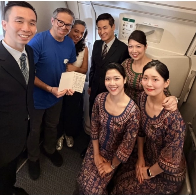 Indian man apologises to Singapore Airlines crew after molestation of attendant