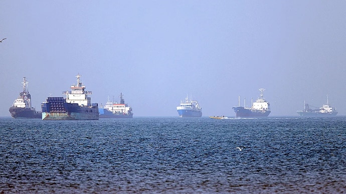 Indian Crew Member Killed in Iranian Missile Strike on UAE Tankers in Hormuz