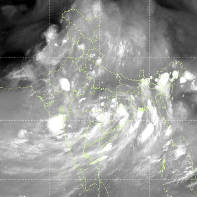 Isro images show 90% of India is under cloud cover. How much rain is likely?