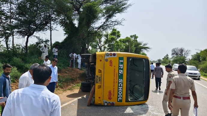 Jaipur school bus overturns