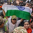 CJP प्रदर्शन के दौरान घायल हुई युवती अब होश में आ गई है (Photo: PTI) CJP प्रदर्शन के दौरान घायल हुई युवती अब होश में आ गई है (Photo: PTI)