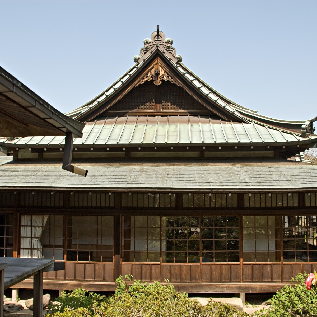 Why Japan still repairs centuries-old temples without using a single nail
