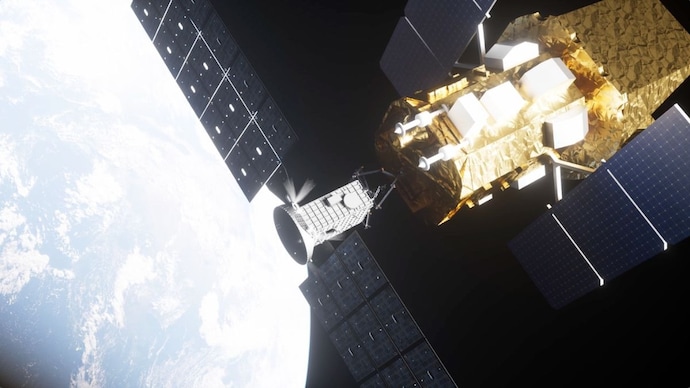 Katalyst Space's LINK spacecraft, launched on July 3, has made first contact with Earth as it prepares to rescue NASA's falling Swift telescope. (Photo: NASA)